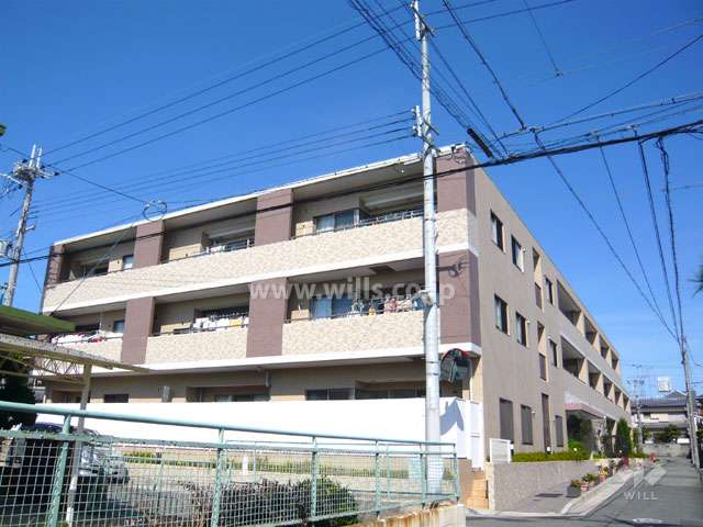 オークヒルズ塚口町2の外観（南東側から）