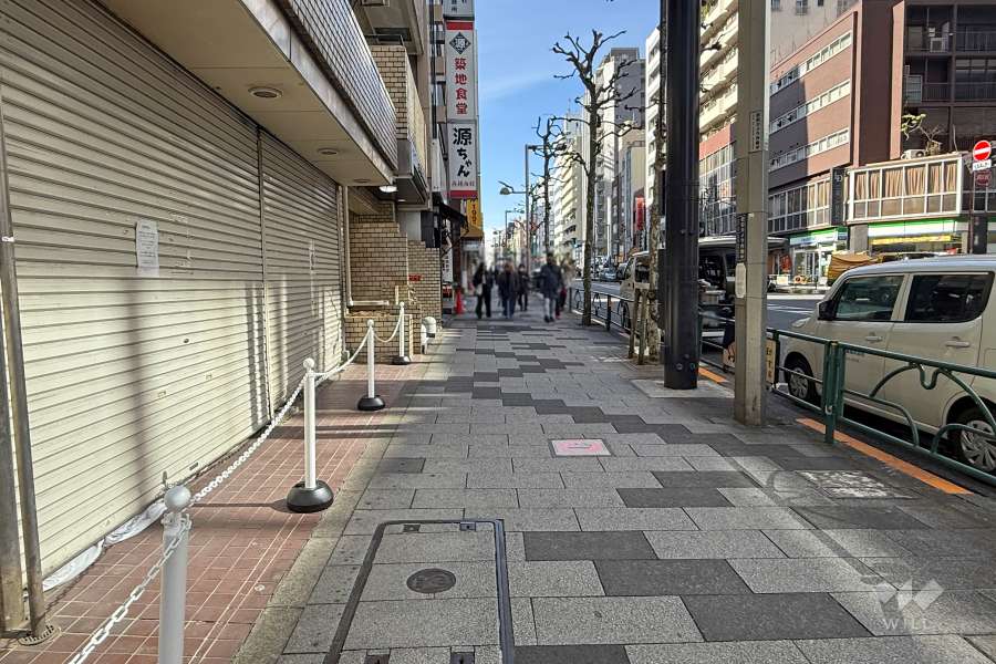 敷地北東側の前面道路