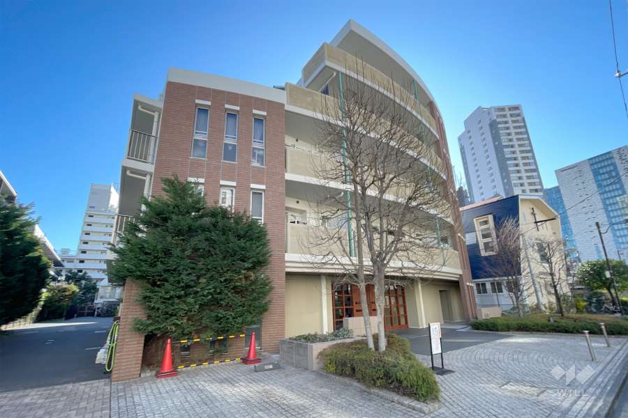 サンウッド新宿戸山フラッツの外観（北西側から）