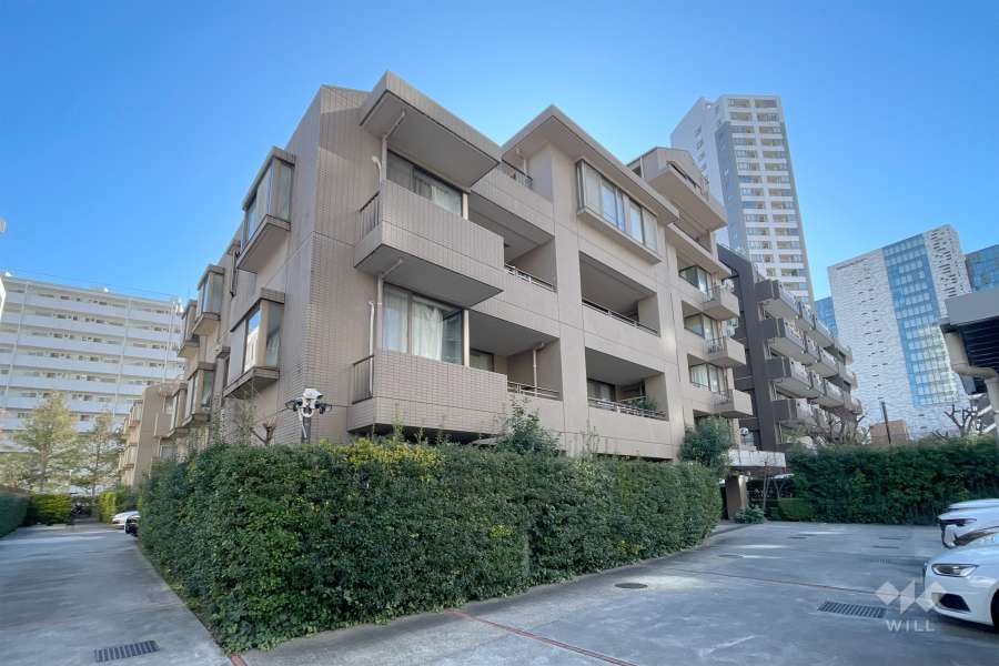 新宿7丁目ハイライズの外観（北西側から）