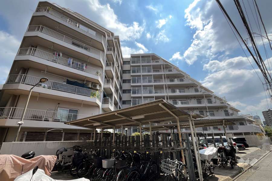 戸山マンションの外観（北西側から）