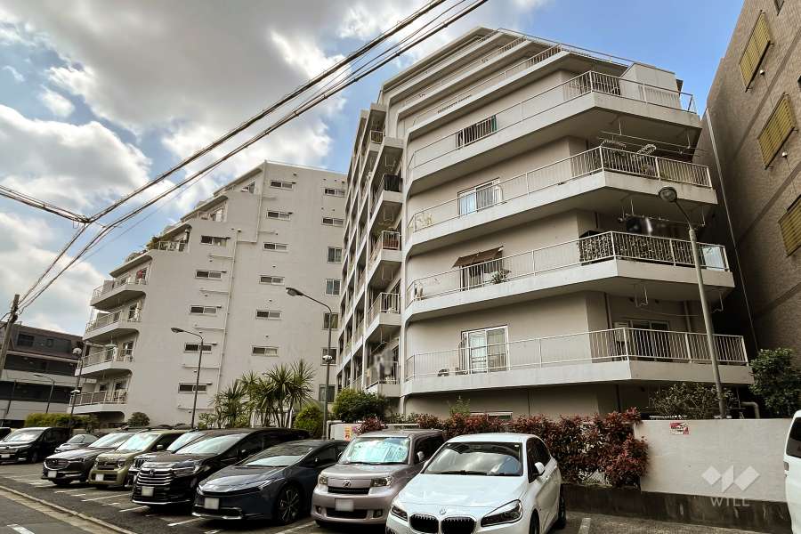 戸山マンションの外観（北東側から）