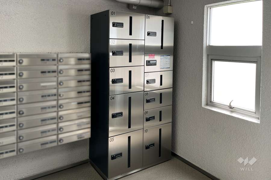 宅配ボックスと共用ポスト