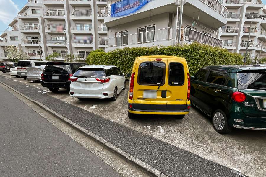敷地内駐車場（屋外平面式）