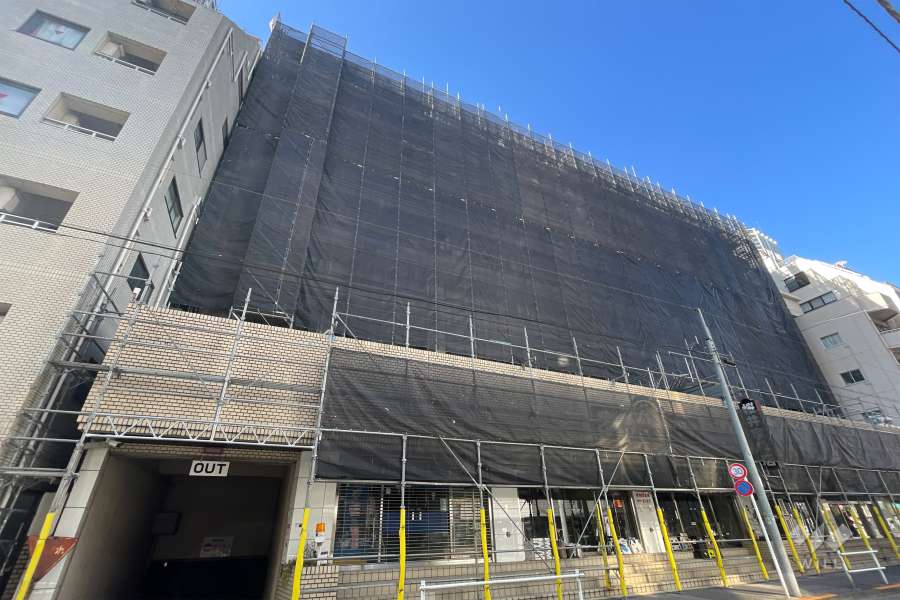 グローイン新宿御苑の外観（南東側から）