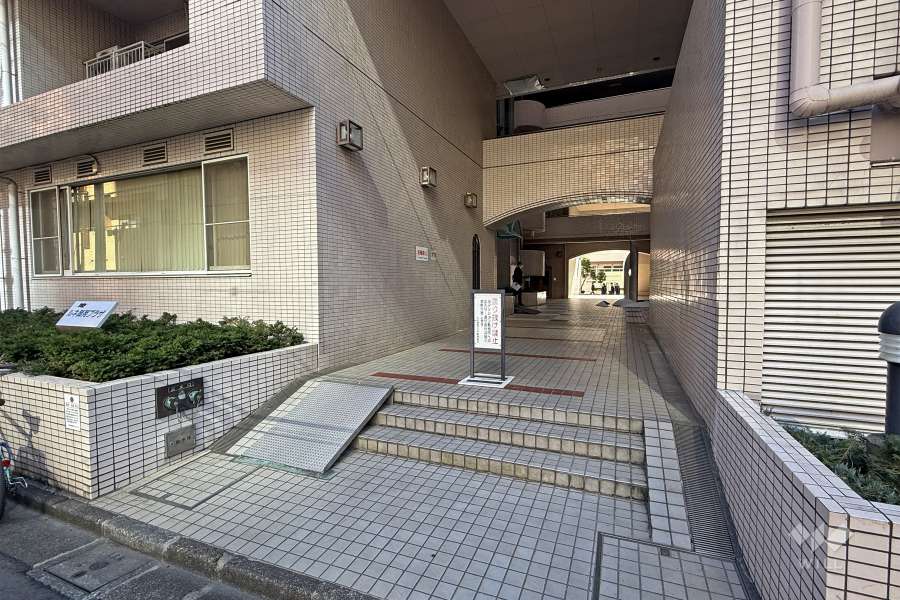 エントランスアプローチ