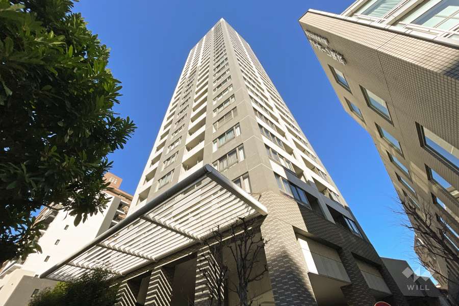 新宿アインスタワーの外観（南東側から）