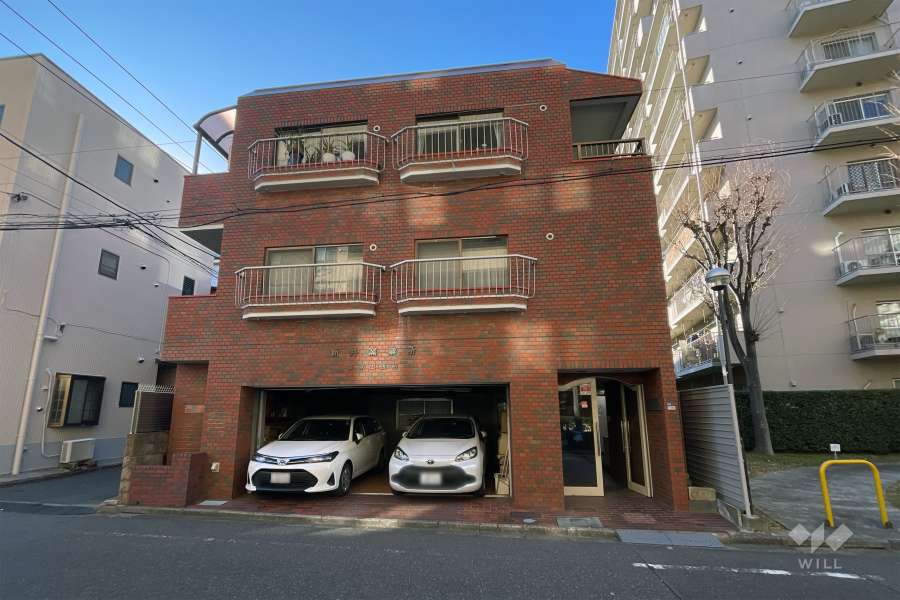 シャンブル小川町の外観（北東側から）