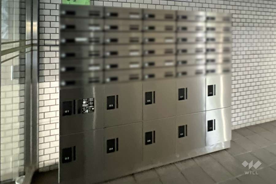 宅配ボックスと共用ポスト