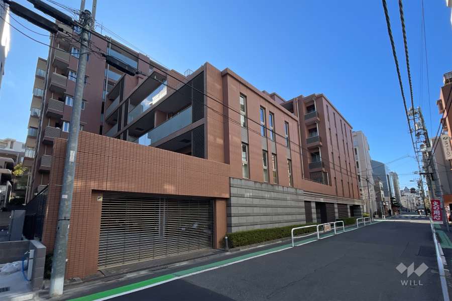 プレミスト神楽坂の外観（北東側から）