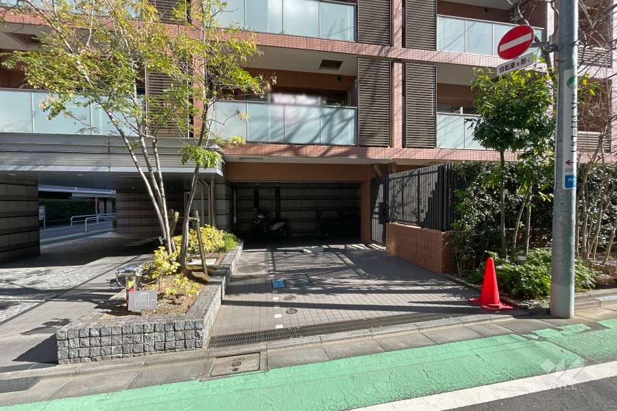 敷地内駐車場（屋外平面式）