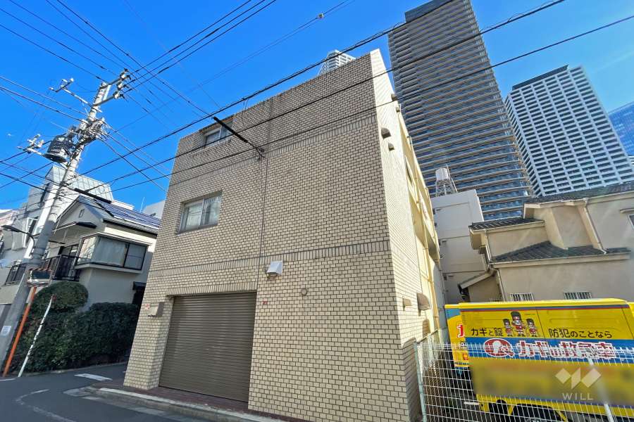 西新宿第二ダイヤモンドマンションの外観（南西側から）
