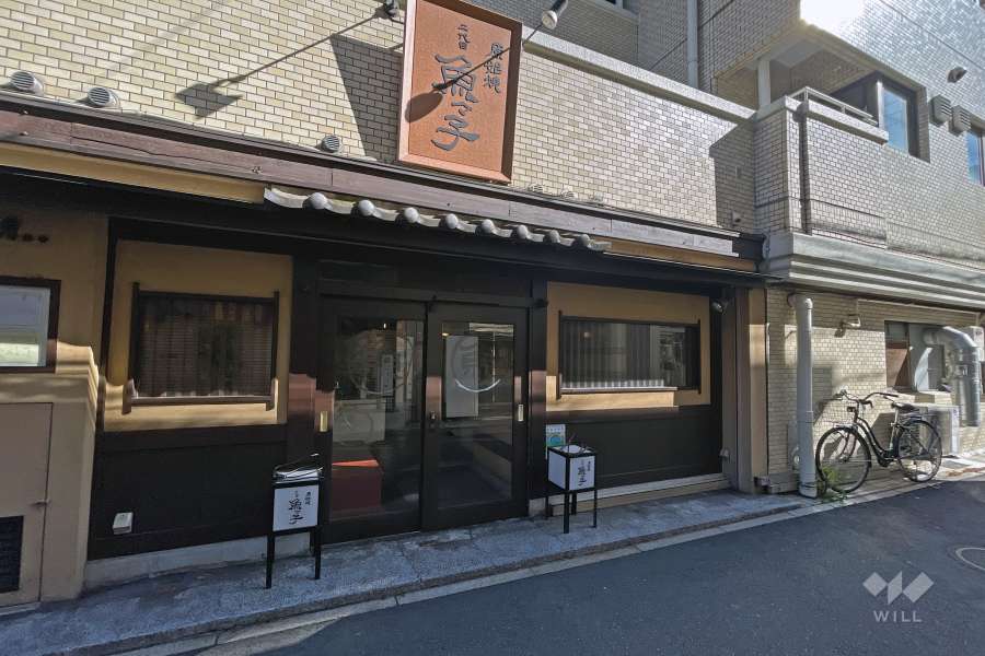 敷地内の飲食店