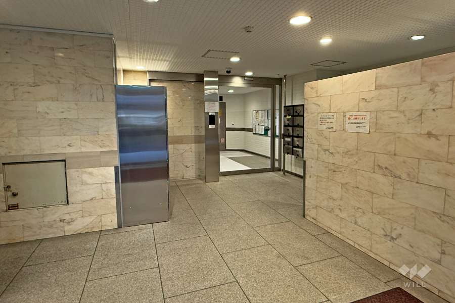 エントランスホール