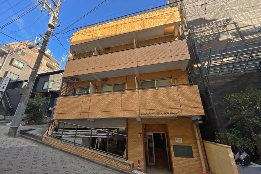 ライオンズマンション西新宿第6の外観（南東側から）
