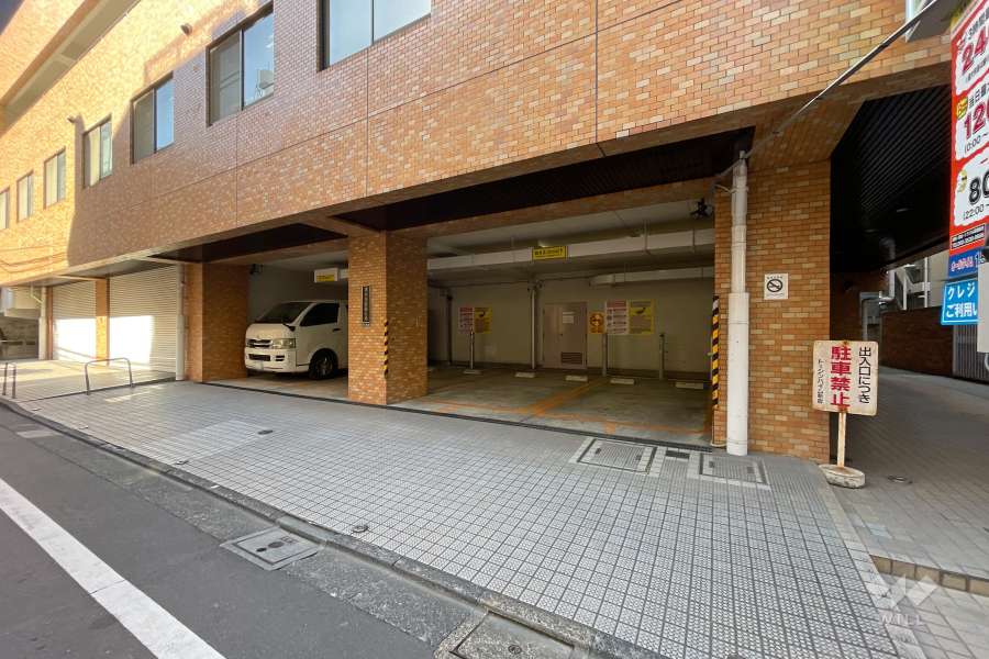 敷地内駐車場（屋内平面式）