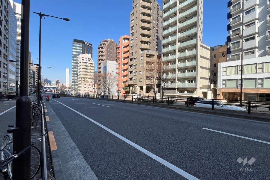 敷地南西側の前面道路