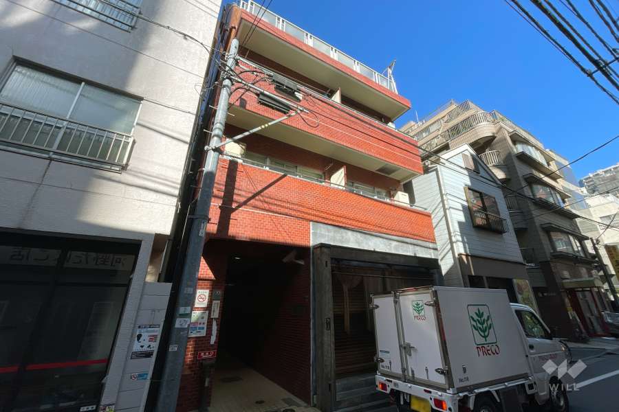 キャッスルマンション西新宿の外観（南東側から）