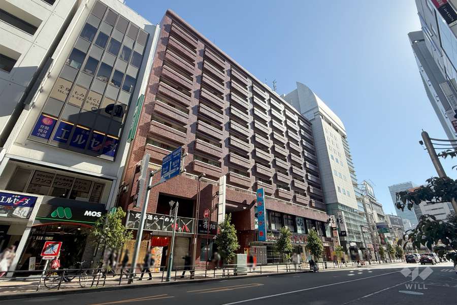 新宿ダイカンプラザA館の外観（北西側から）