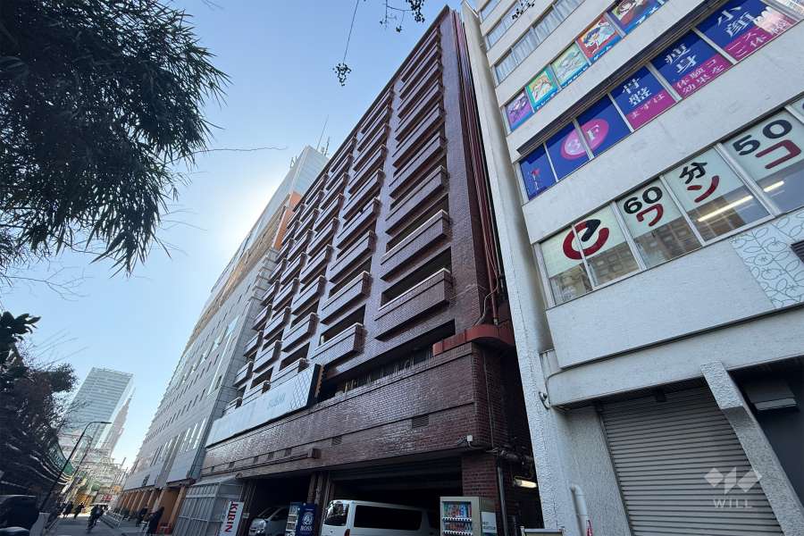 新宿ダイカンプラザA館の外観（北東側から）