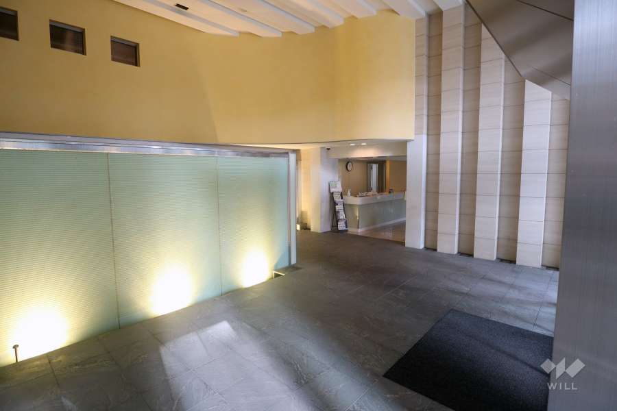 エントランスホール