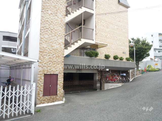 駐車場入口部分