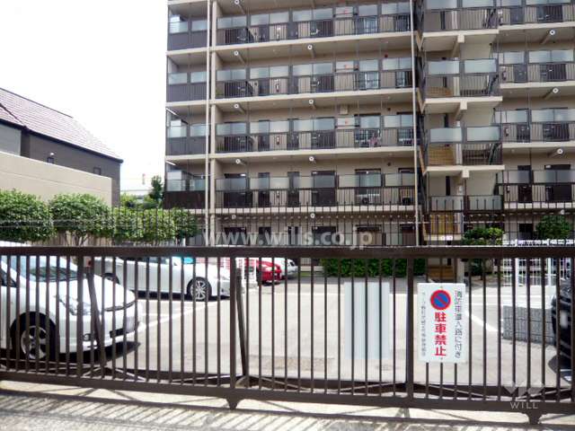 駐車場入り口