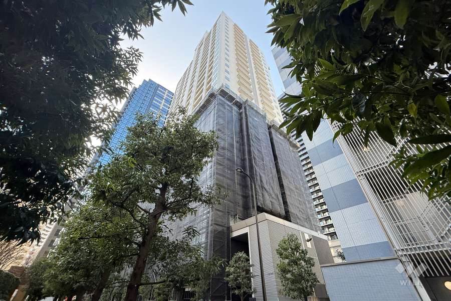 ＮＹＴアトラスタワー西新宿の外観（東側から）