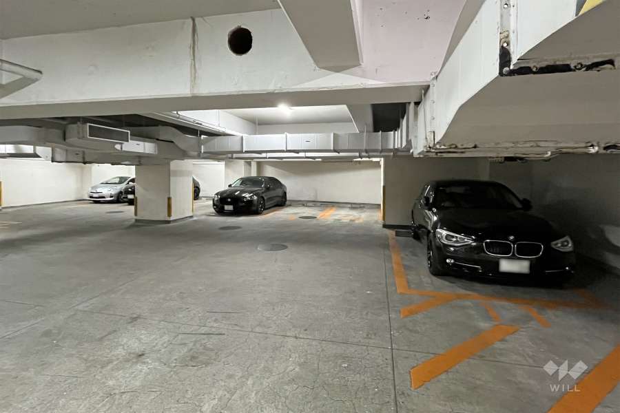 敷地内駐車場（屋内平面式）