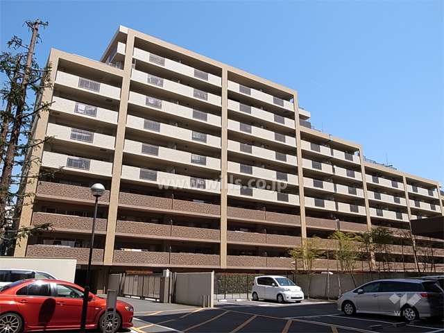 塚口ガーデンズマーク（北棟）の外観（南西側から）