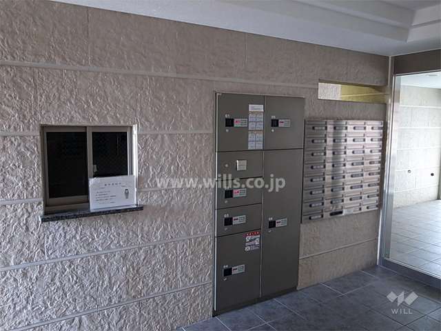 宅配ボックスと共用ポスト