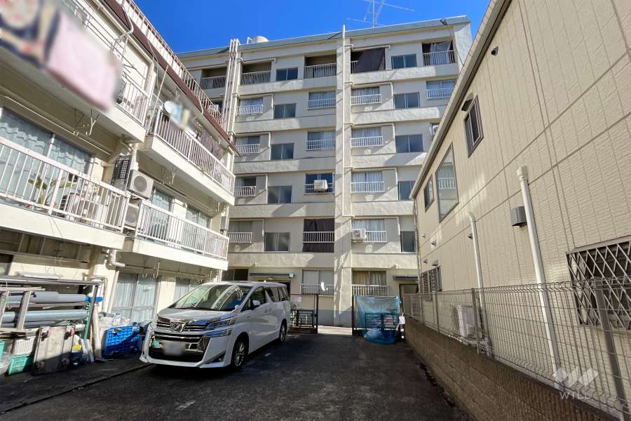 高田馬場ローヤルコーポの外観（北西側から）