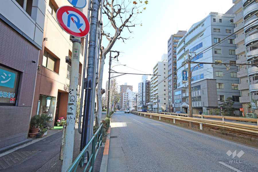 敷地南西側の前面道路　