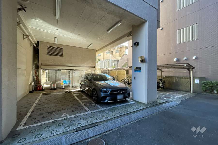 敷地内駐車場（屋内平面式）