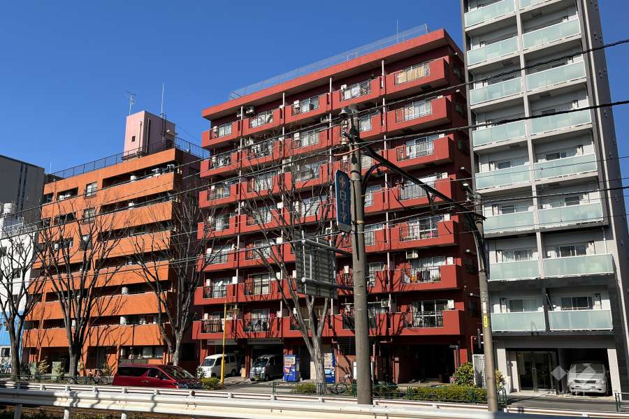 トーア西早稲田マンションの外観（南東側から）