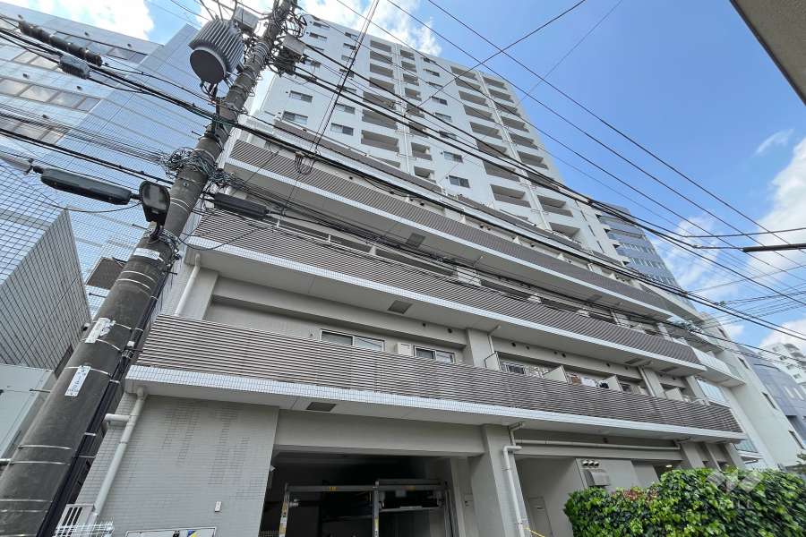 ユニロイヤル西早稲田の外観（南東側から）