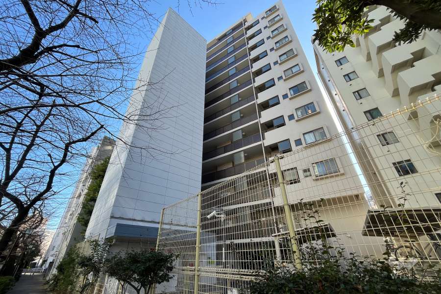 朝日シティパリオ西早稲田館の外観（北西側から）