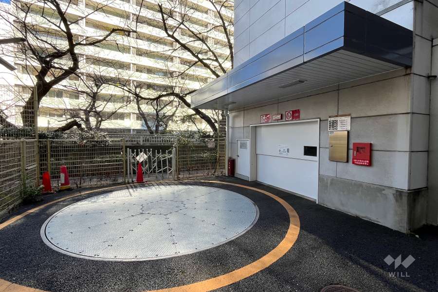 敷地内駐車場（屋内機械式）