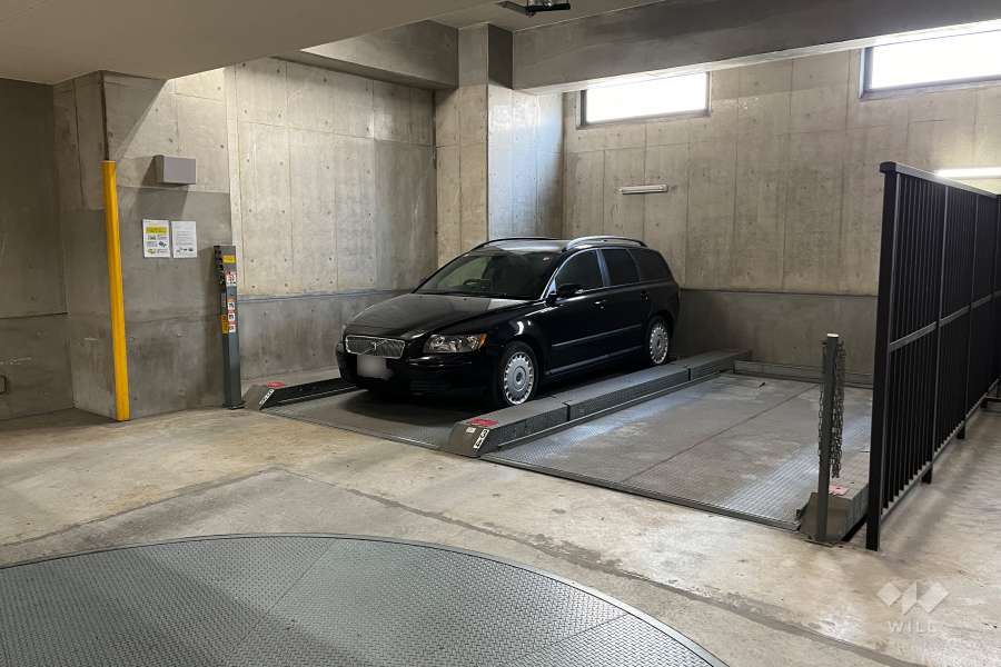 敷地内駐車場（屋外機械式）