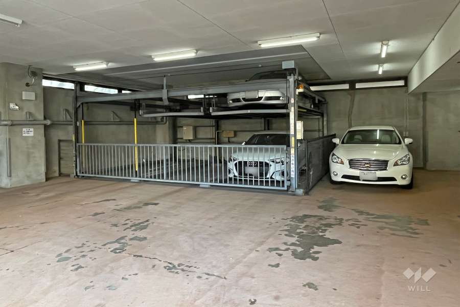 敷地内駐車場（屋内機械式）