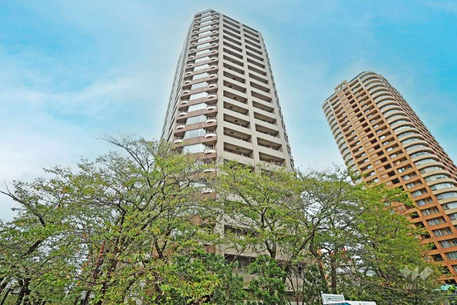 西早稲田シティタワーの外観（北西側から）