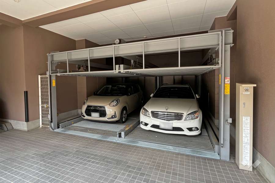 敷地内駐車場（屋内機械式）