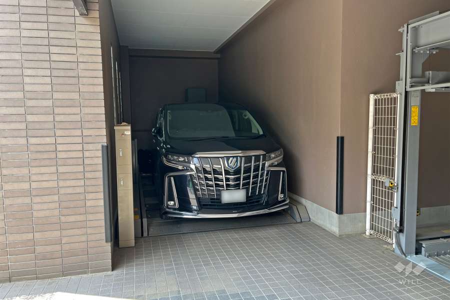 敷地内駐車場（屋内機械式）
