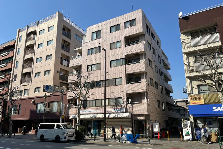 ファイブ早稲田の外観（南東側から）