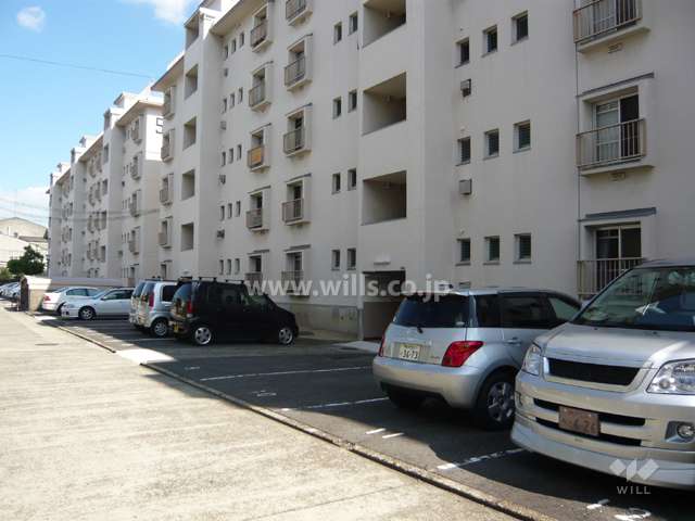 敷地内駐車場（屋外平面式）