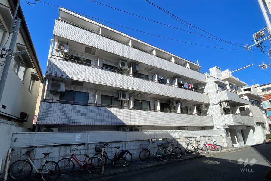 日興パレス新宿パート３の外観（北東側から）