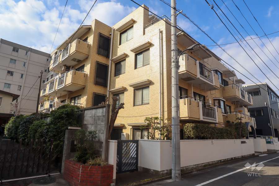 サンハイツ哲学堂の外観（南東側から）