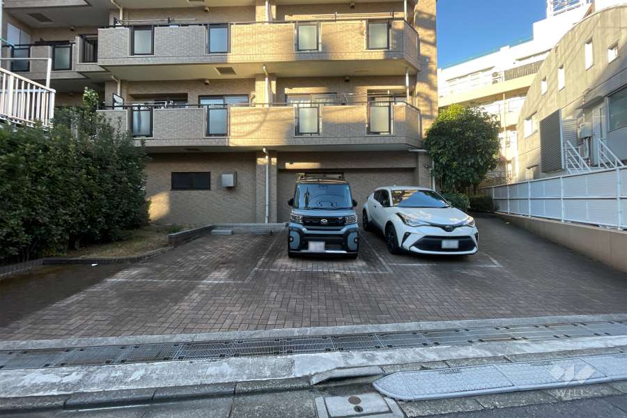 敷地内駐車場（屋外平面式）