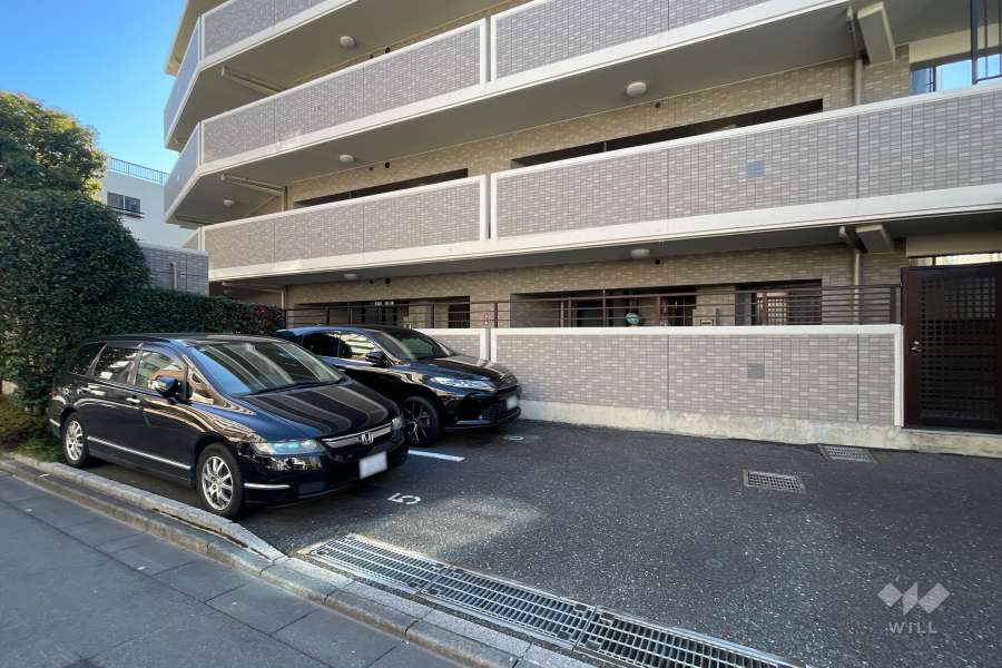 敷地内駐車場（屋外平面式）