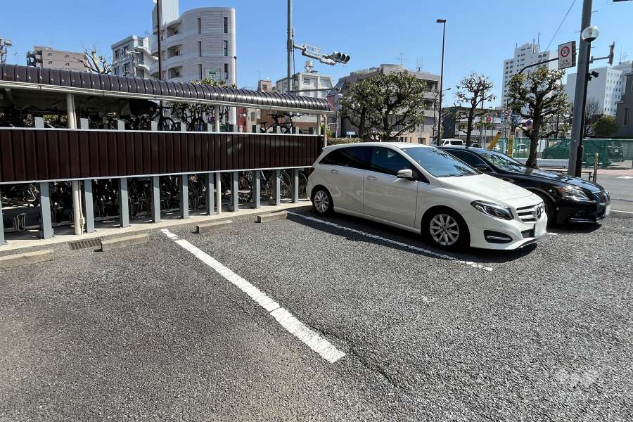 敷地内駐車場（屋外平面式）　